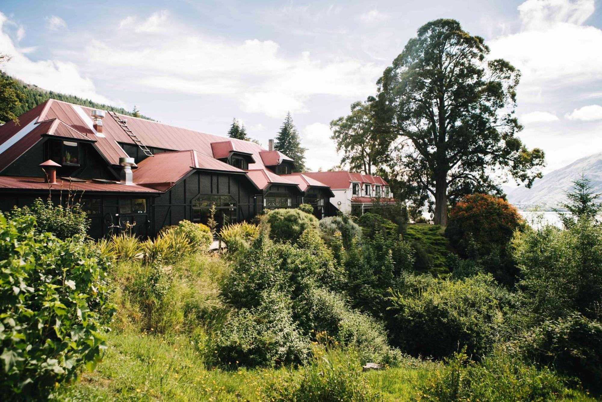 Sherwood Hotel 4*